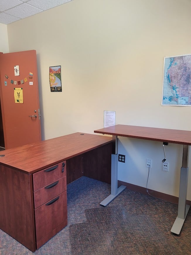 SUNY Canton sit and stand desk